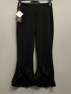 BNWT TITIKA Activewear Dalia Cropped Ruffle-Bottom Leggings, sz 0 (fits like S)